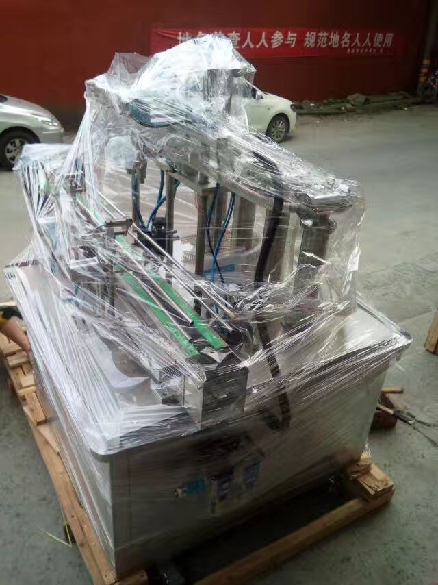 tipo linear líquido automático da máquina de enchimento da garrafa 100ml para a cerveja 2