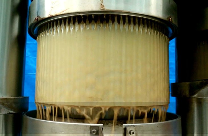 Tipo hidráulico comercial máquina do extrato do óleo para a amêndoa com o Mpa 60